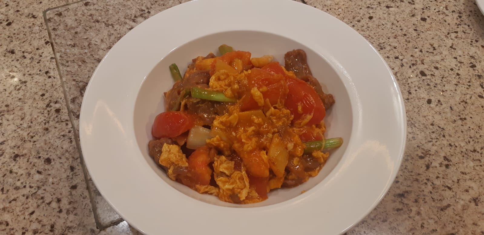 Stir-fried Beef with Tomato and Egg