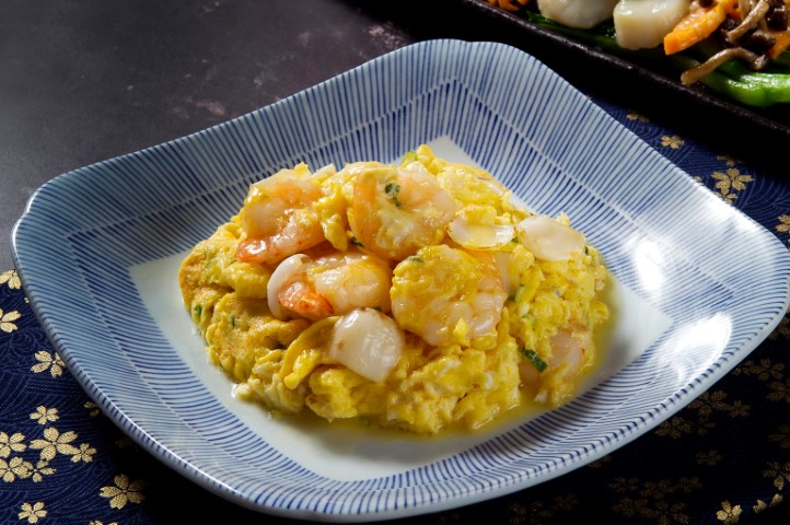 Scrambled Eggs with Lily Bulbs and Shrimp