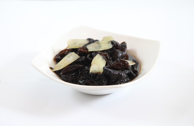 Chilled Celery and Black Fungus Tossed in Aged Vinegar