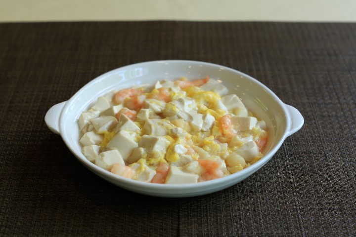 Stir-fried Prawn with Egg and Tofu
